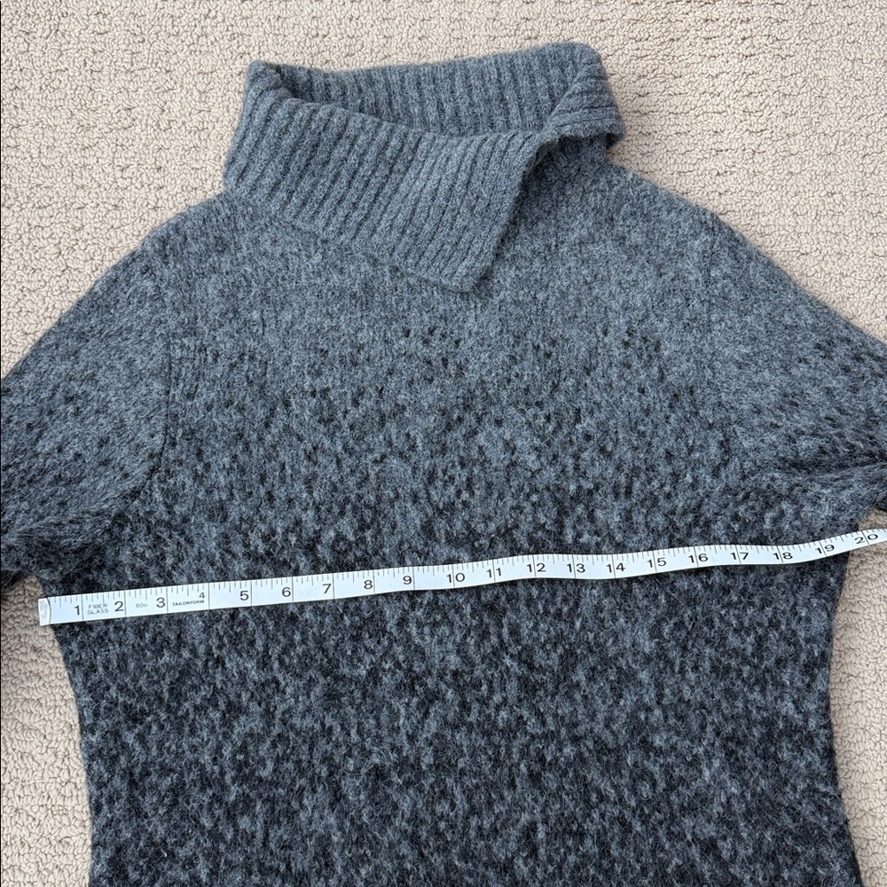 Holt Renfrew Ombré Turtleneck Sweater | Wool Blend | Grey to Charcoal - Picture 4 of 7